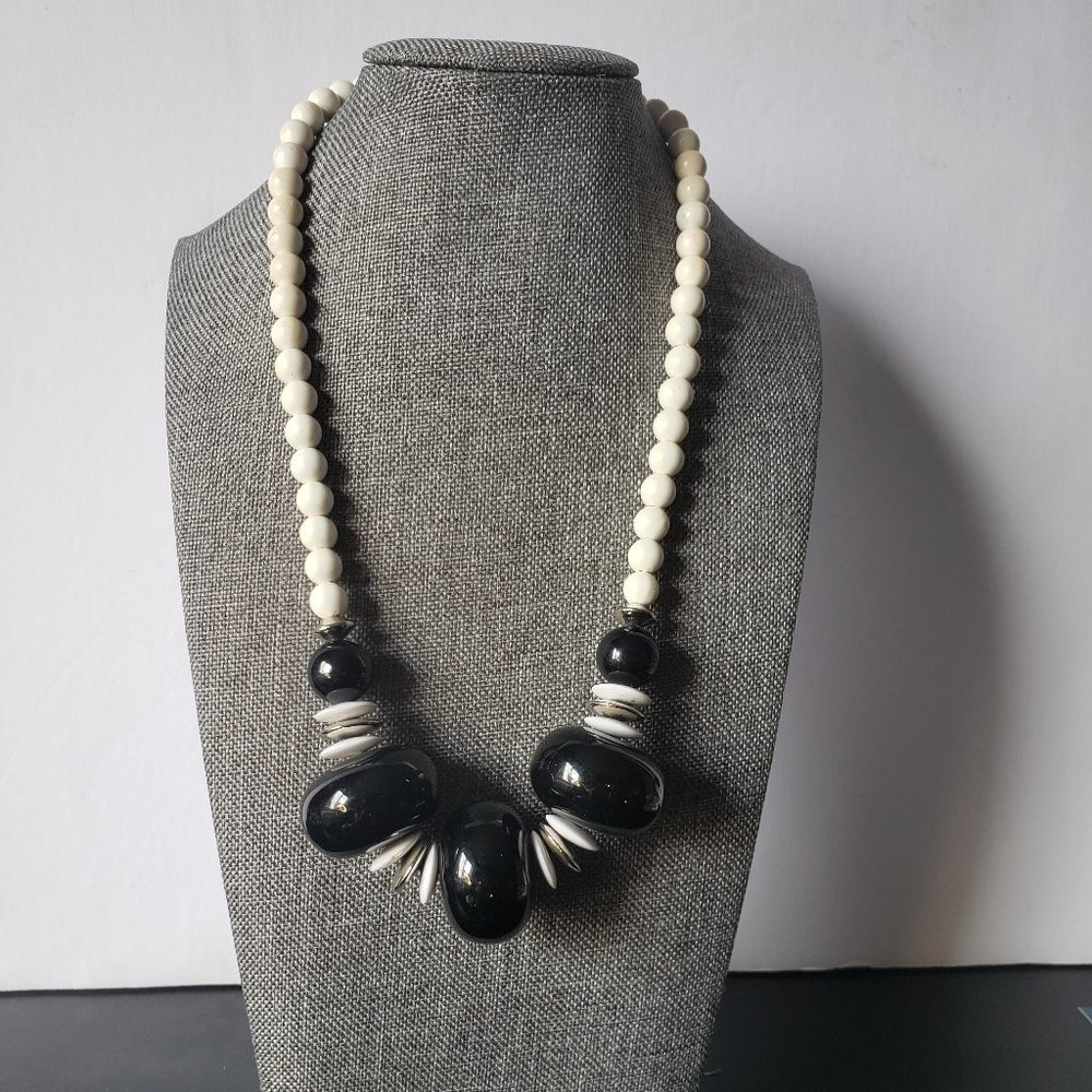 Vintage Chucky Bead Necklace